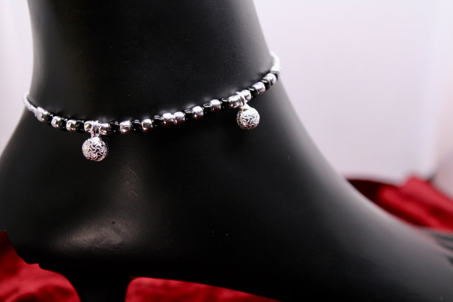 Black Beads  Gugru Adjustable Silver Anklet