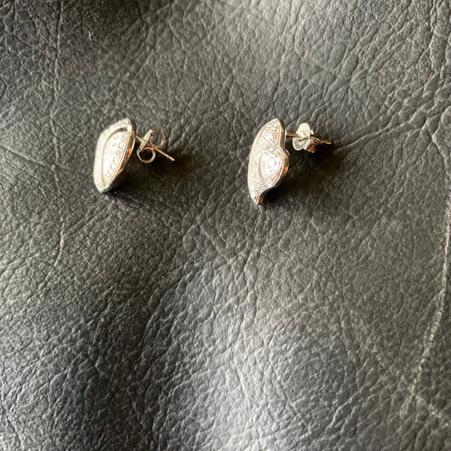 Heart shape tops Pure Silver