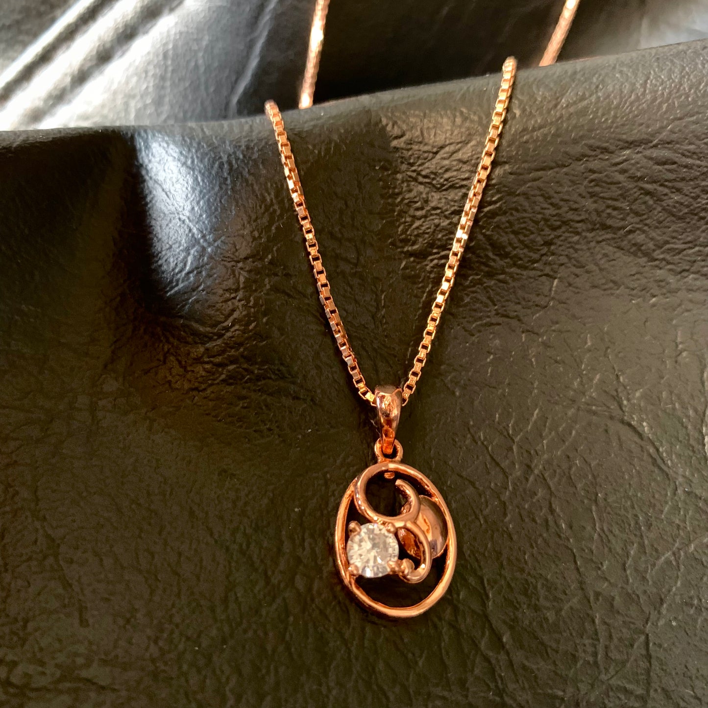 Solitaire Pendant Rose Gold Pure Silver