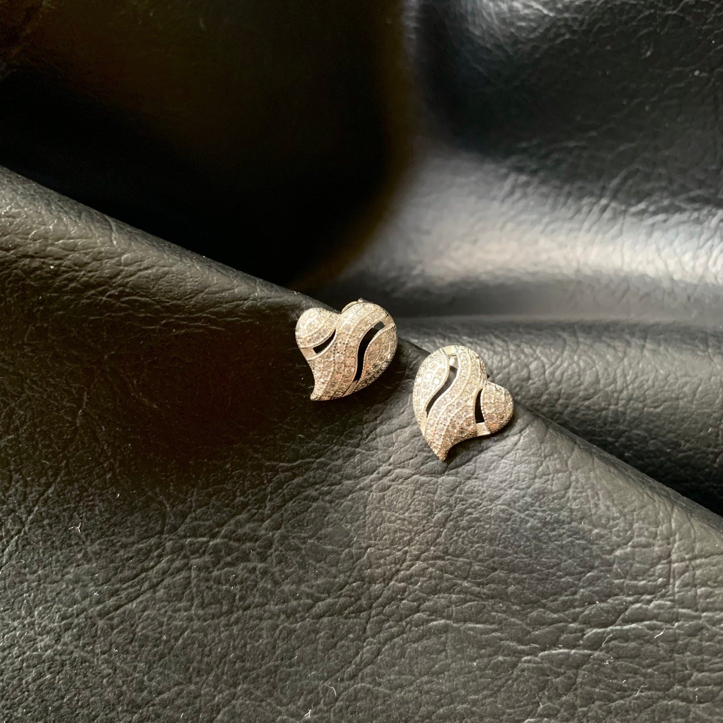 Heart shape tops Pure Silver