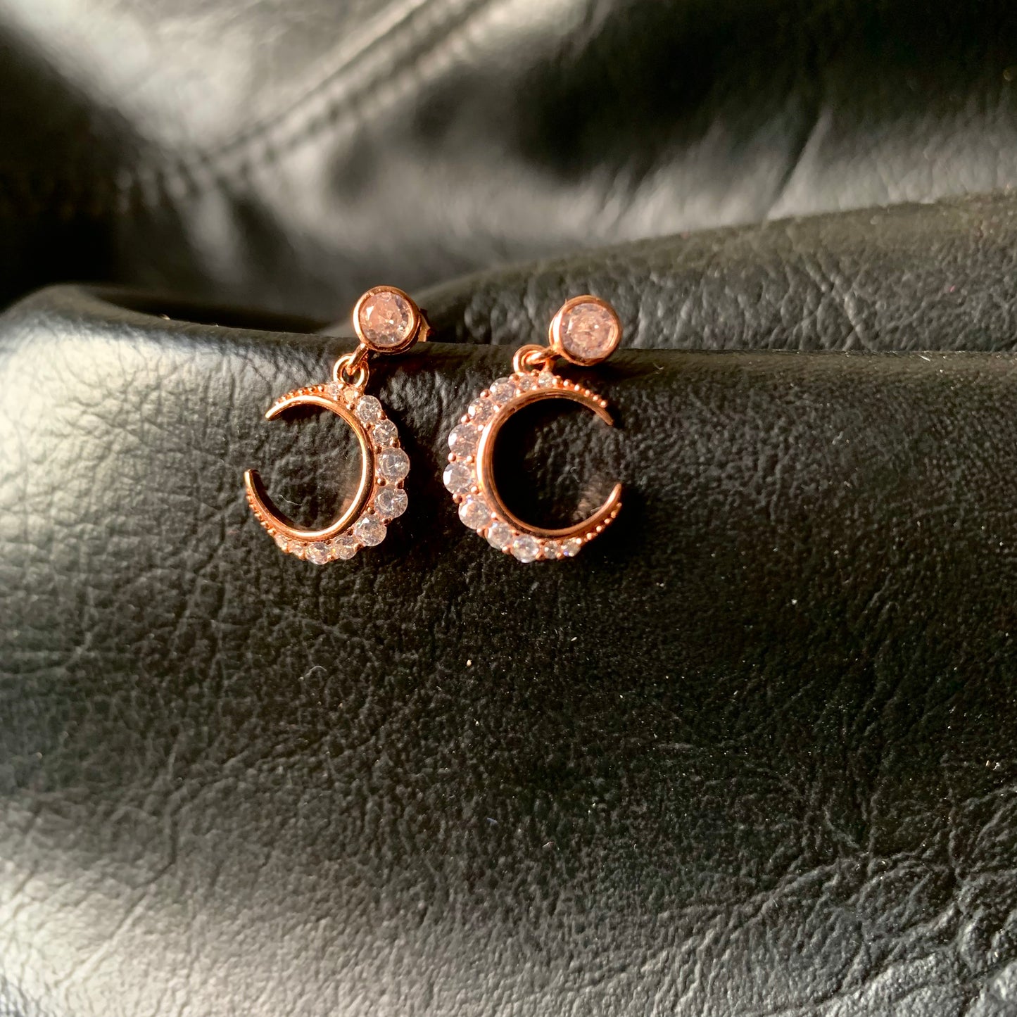 Moon Diamond Earring Rose Gold