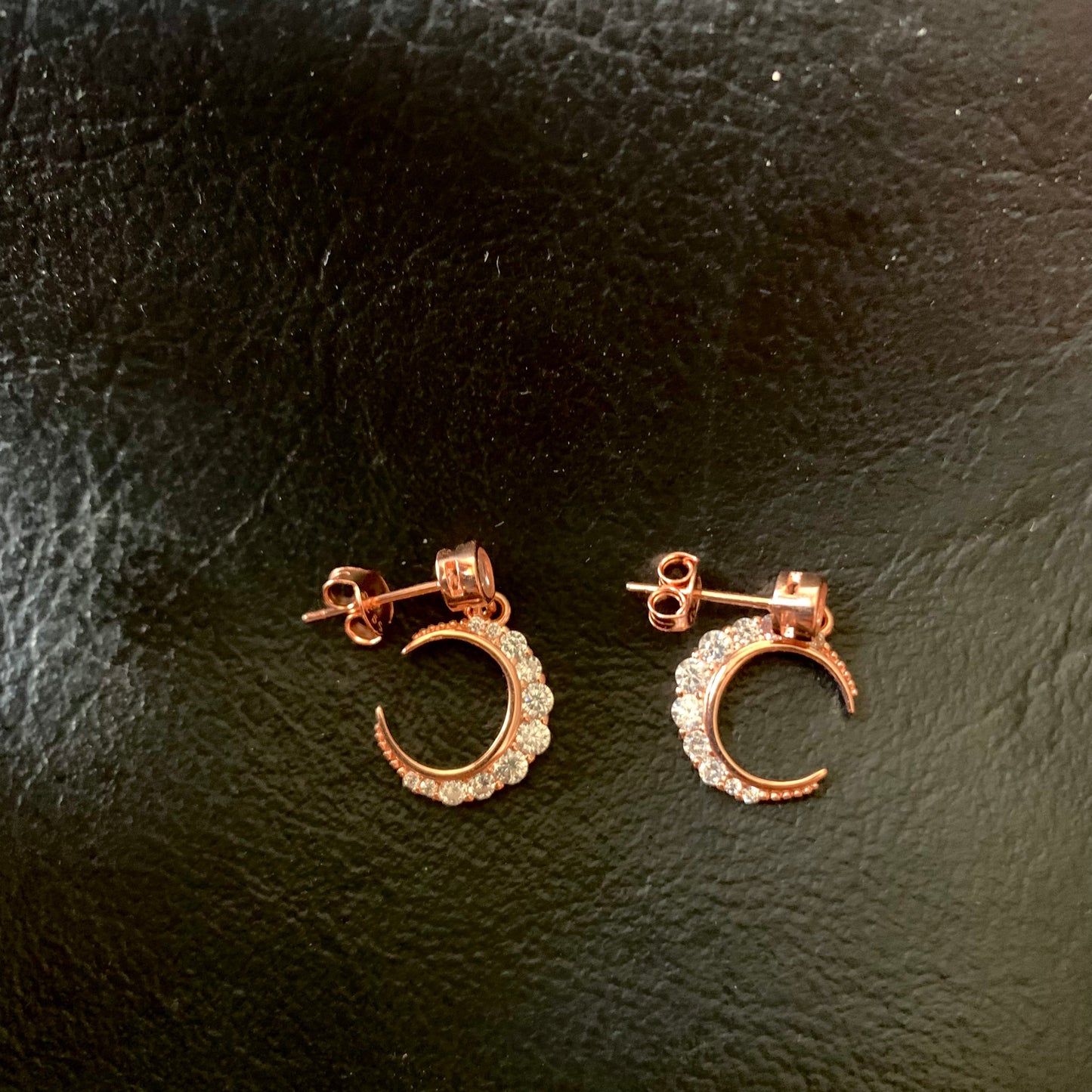 Moon Diamond Earring Rose Gold