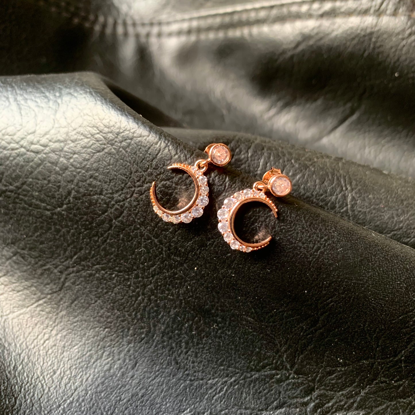 Moon Diamond Earring Rose Gold